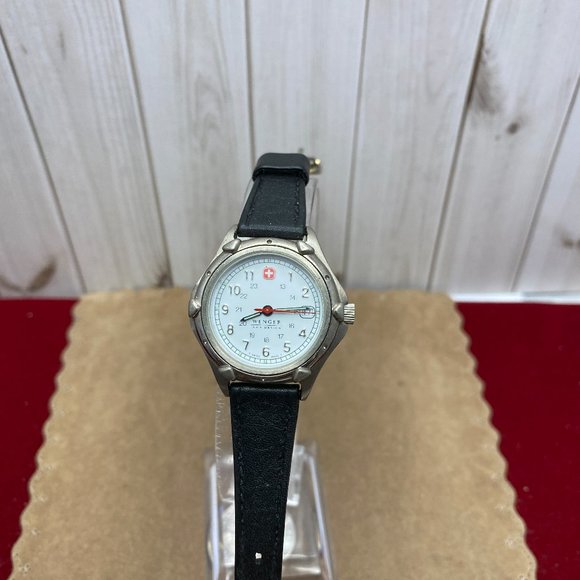 Vintage Swiss Made Wenger SAK Design Stainless Steel 12 and 24 hour Watch - Picture 2 of 6